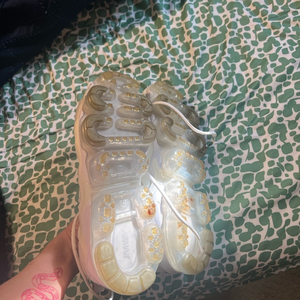 Nike Women's White Sneakers - Picture 3 of 3